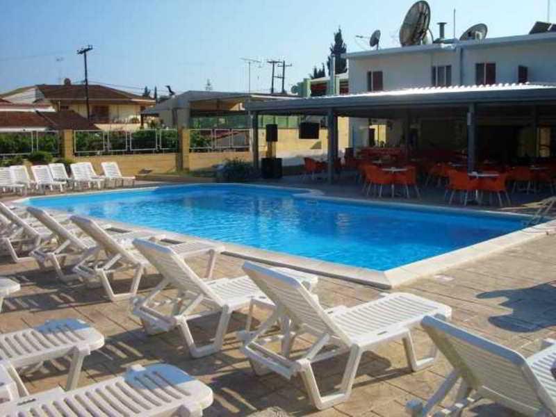 Kavos Central Gardens エクステリア 写真