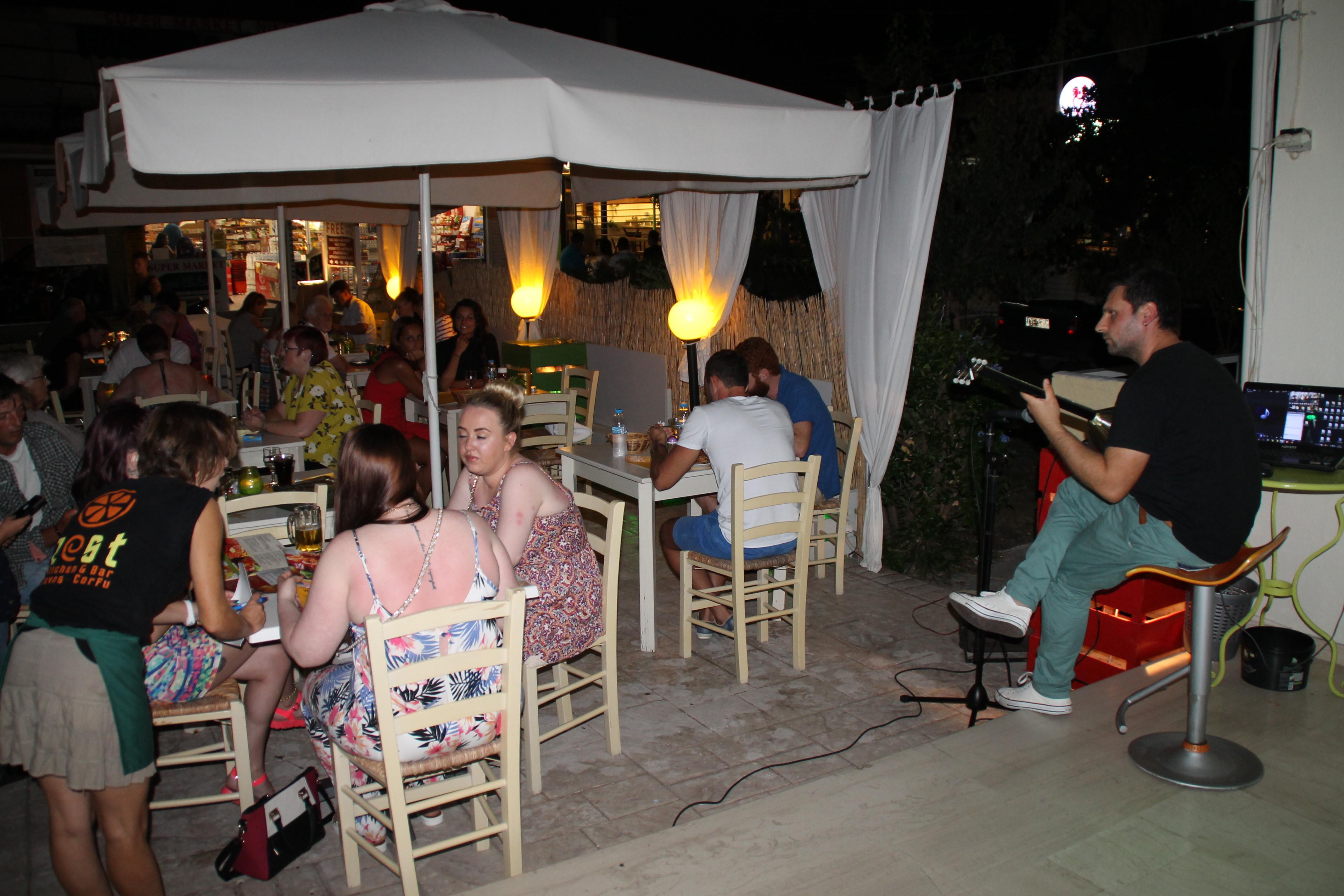 Kavos Central Gardens エクステリア 写真