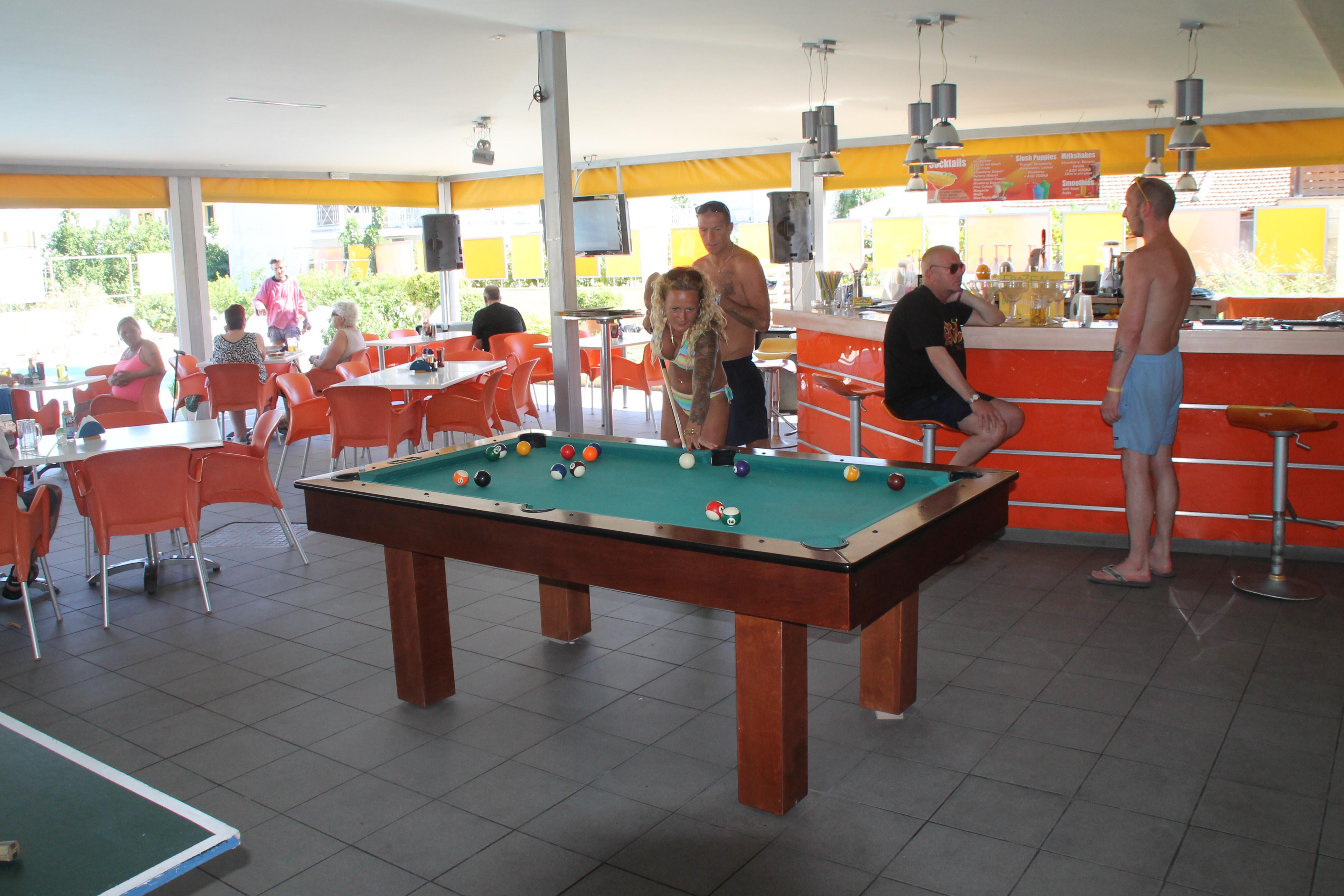 Kavos Central Gardens エクステリア 写真