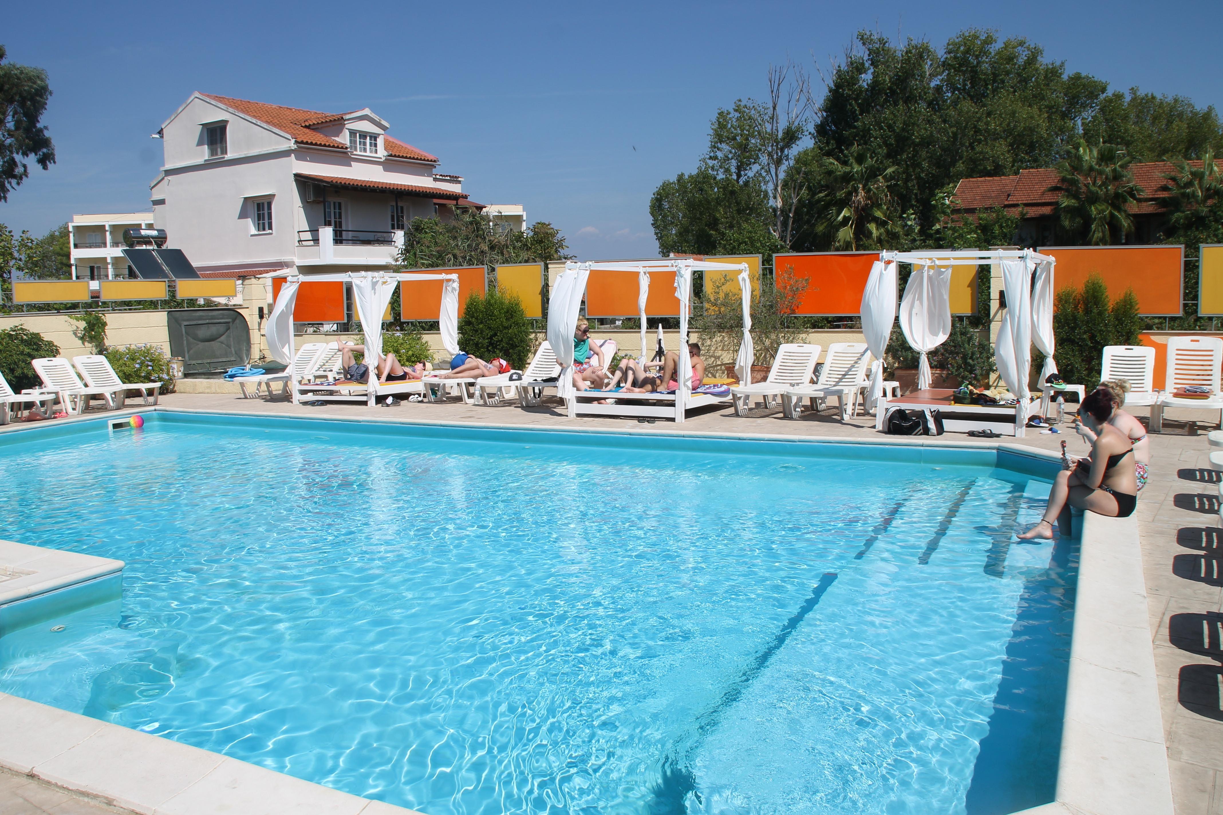 Kavos Central Gardens エクステリア 写真