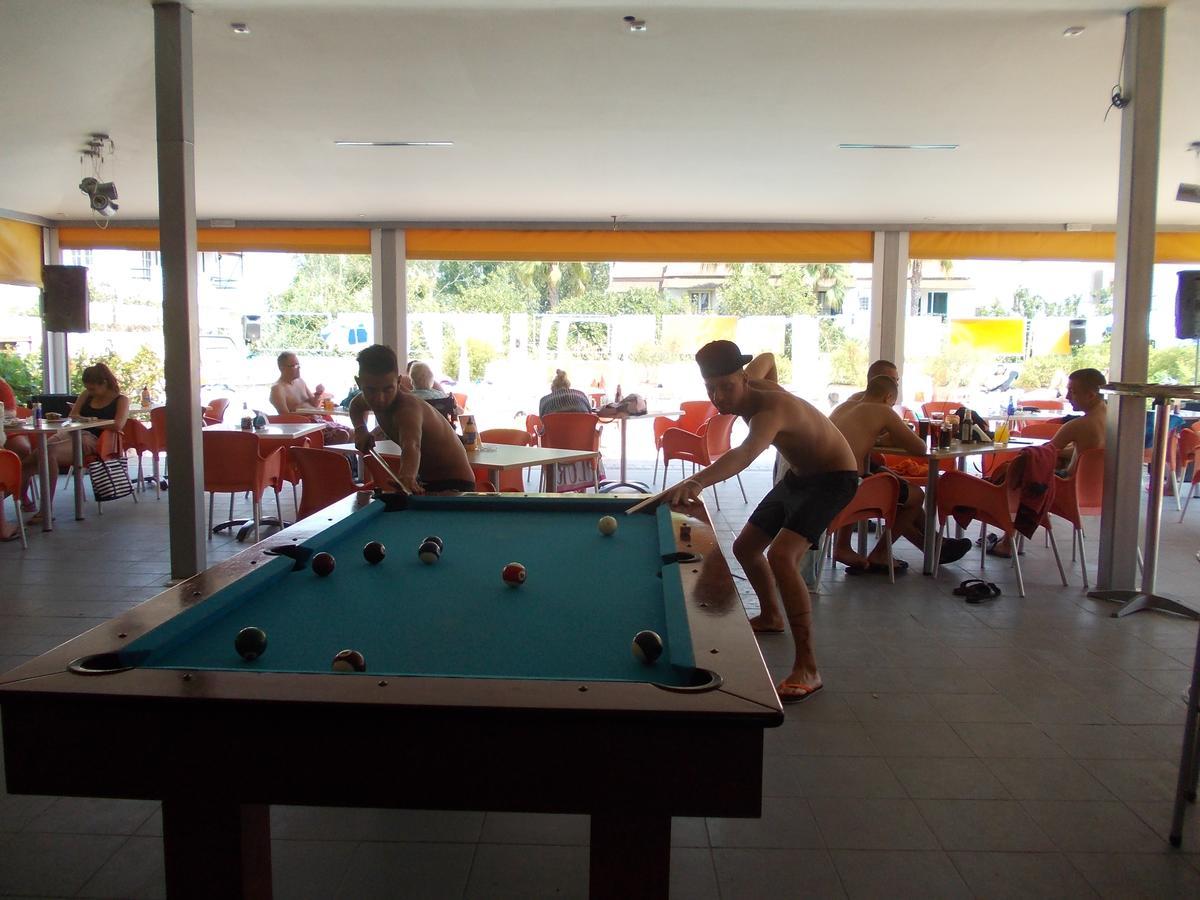 Kavos Central Gardens エクステリア 写真