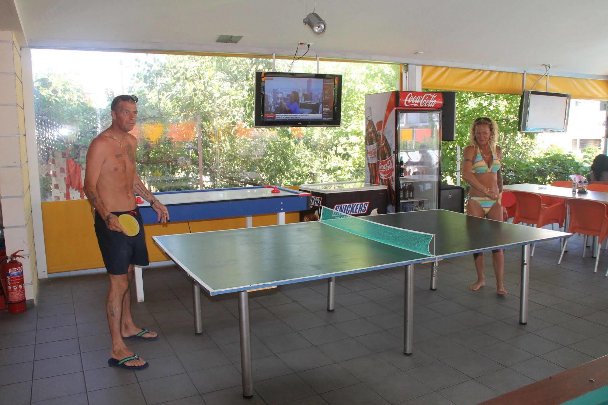 Kavos Central Gardens エクステリア 写真
